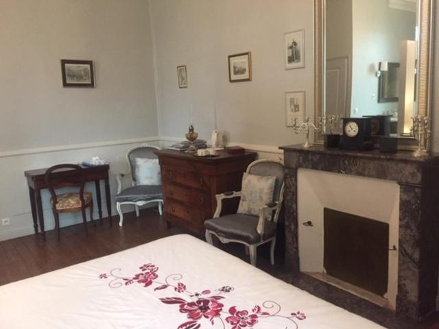 Sainte-Cécile Chateau De Belle-Vue Bed & Breakfast エクステリア 写真
